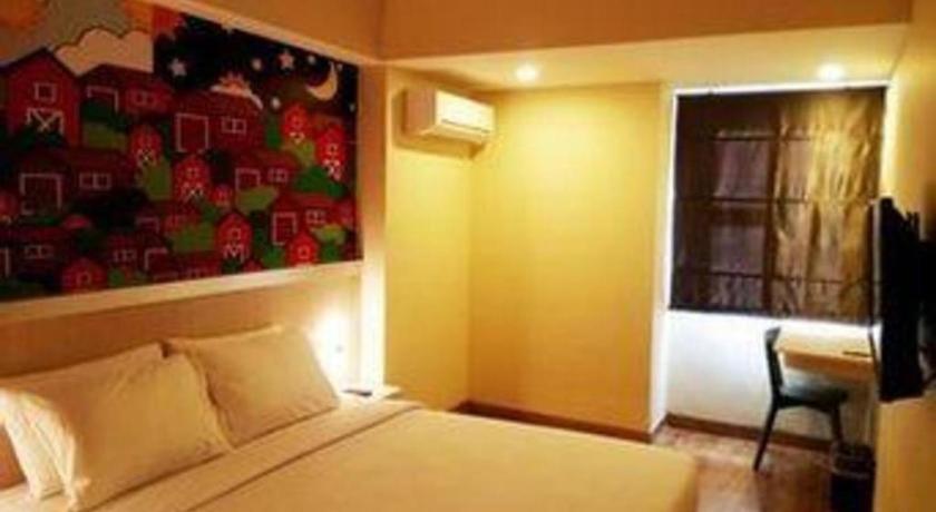 Nite And Day Batam Jodoh Square Hotel Exterior photo