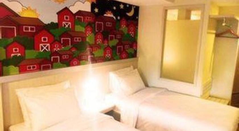 Nite And Day Batam Jodoh Square Hotel Exterior photo